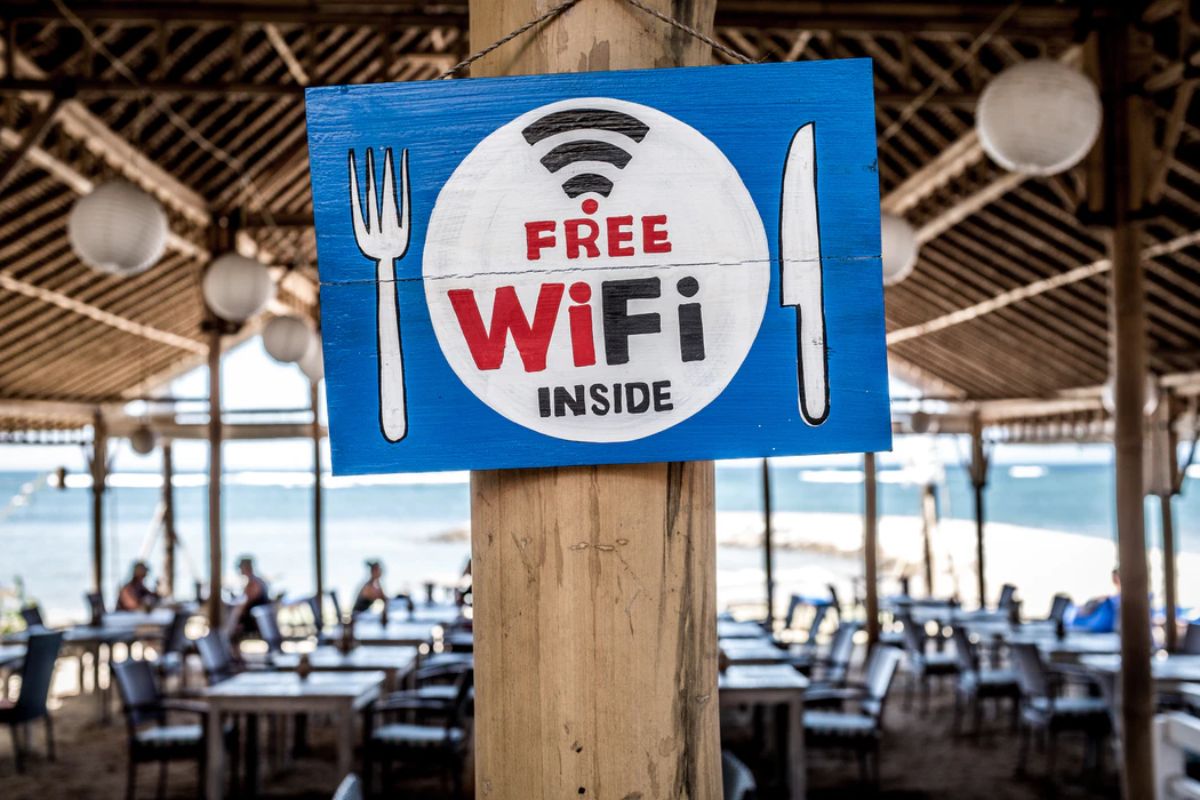Discover the Dangers behind Public Wi-Fi’s