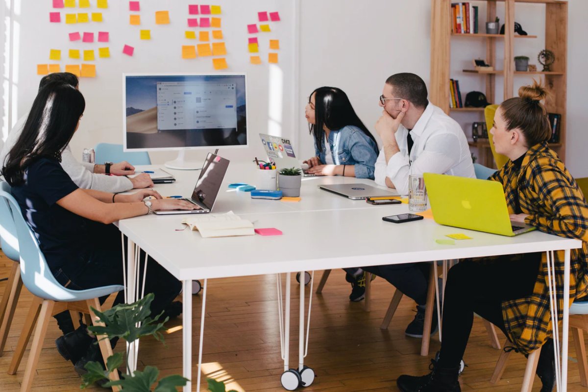 What is Online Marketing and What Does the Online Marketing Company Do?