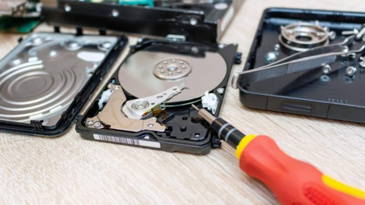 Can You Recover Files From A Dead Hard Drive?