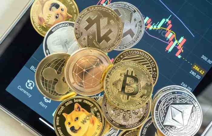 How are members of the cryptocurrency market responding to these developments and uncertainties_