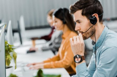4 Software Features To Look For In a Call Center Platform