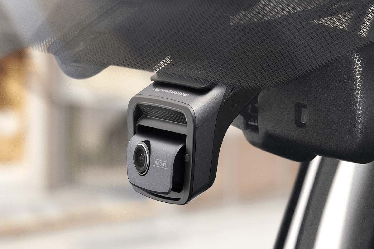 Seamless Sync: Connecting Your Dash Cam to Smart Devices