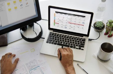 Work Time Tracker vs. Manual Timekeeping_ Why Automation Wins Every Time